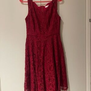 Elegant Lace Midi Dress - Deep Red